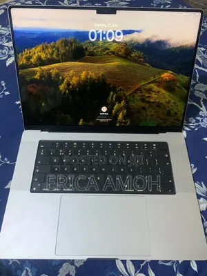 Laptop Apple MacBook Pro 2021 M1 16GB Apple M1 Pro SSD 512GB