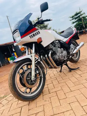 Yamaha 1986 Gray