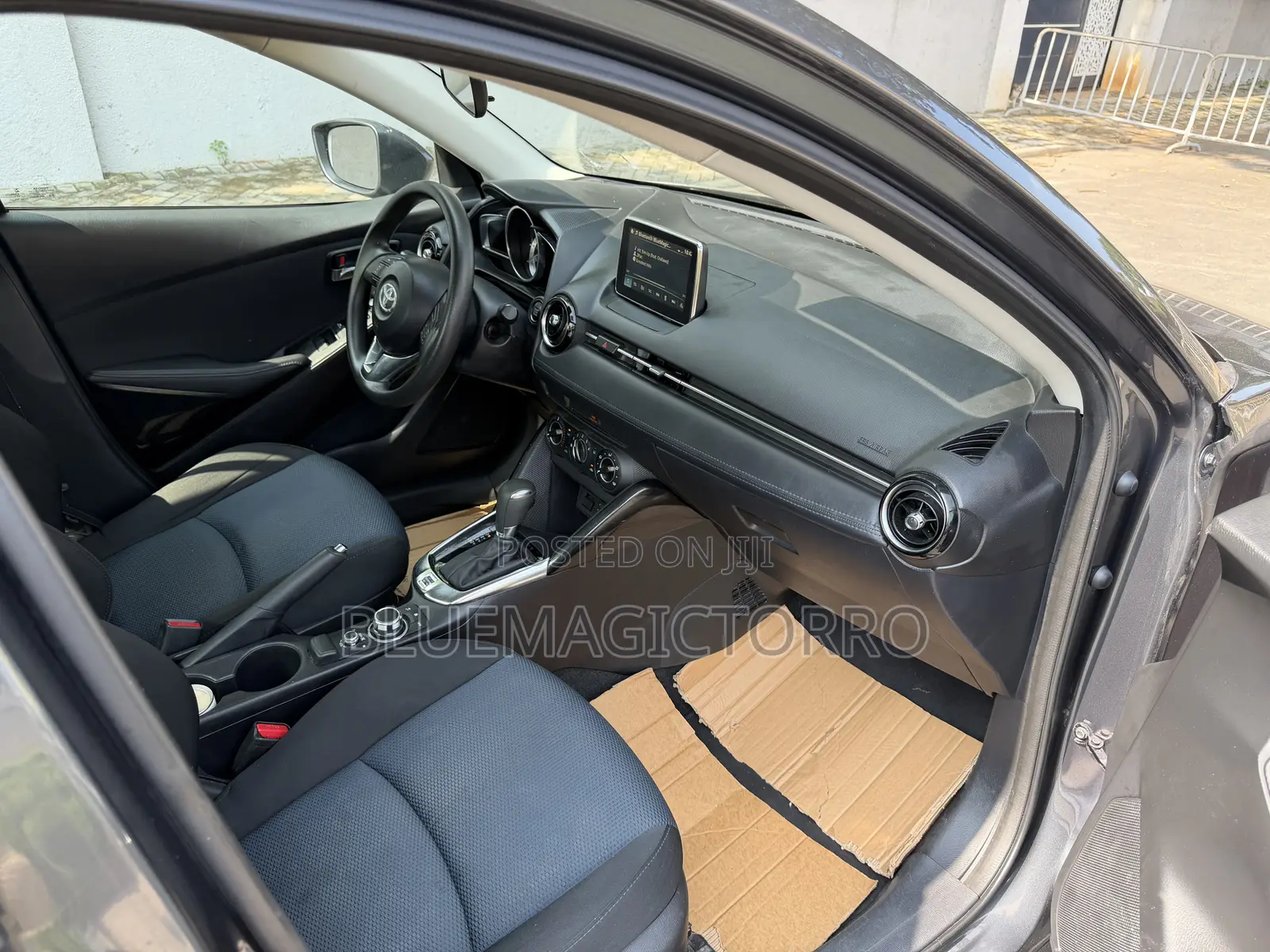 Toyota Yaris iA 1.5 FWD 2018 Gray