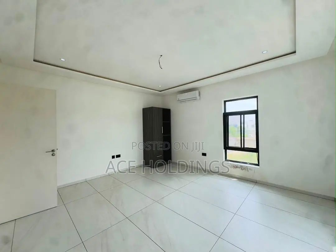 4bdrm Mansion in East Legon Hills for sale