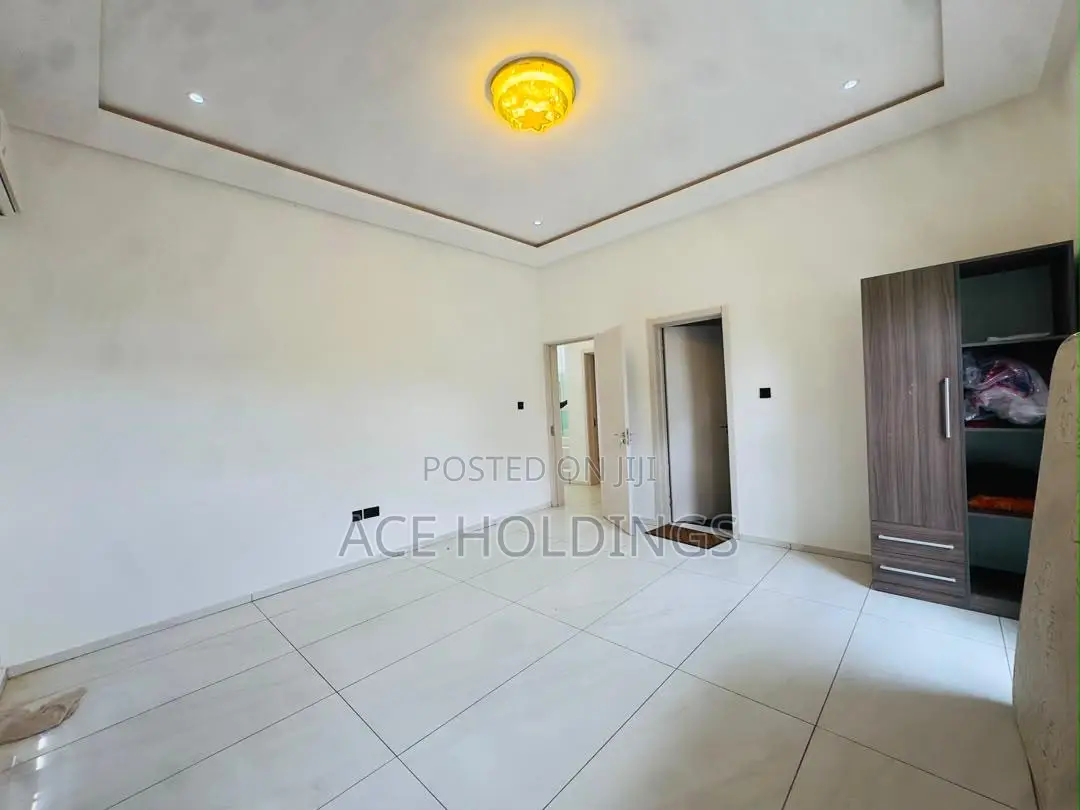 4bdrm Mansion in East Legon Hills for sale
