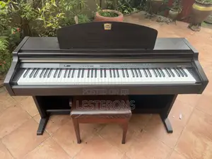 Yamaha CLP-930