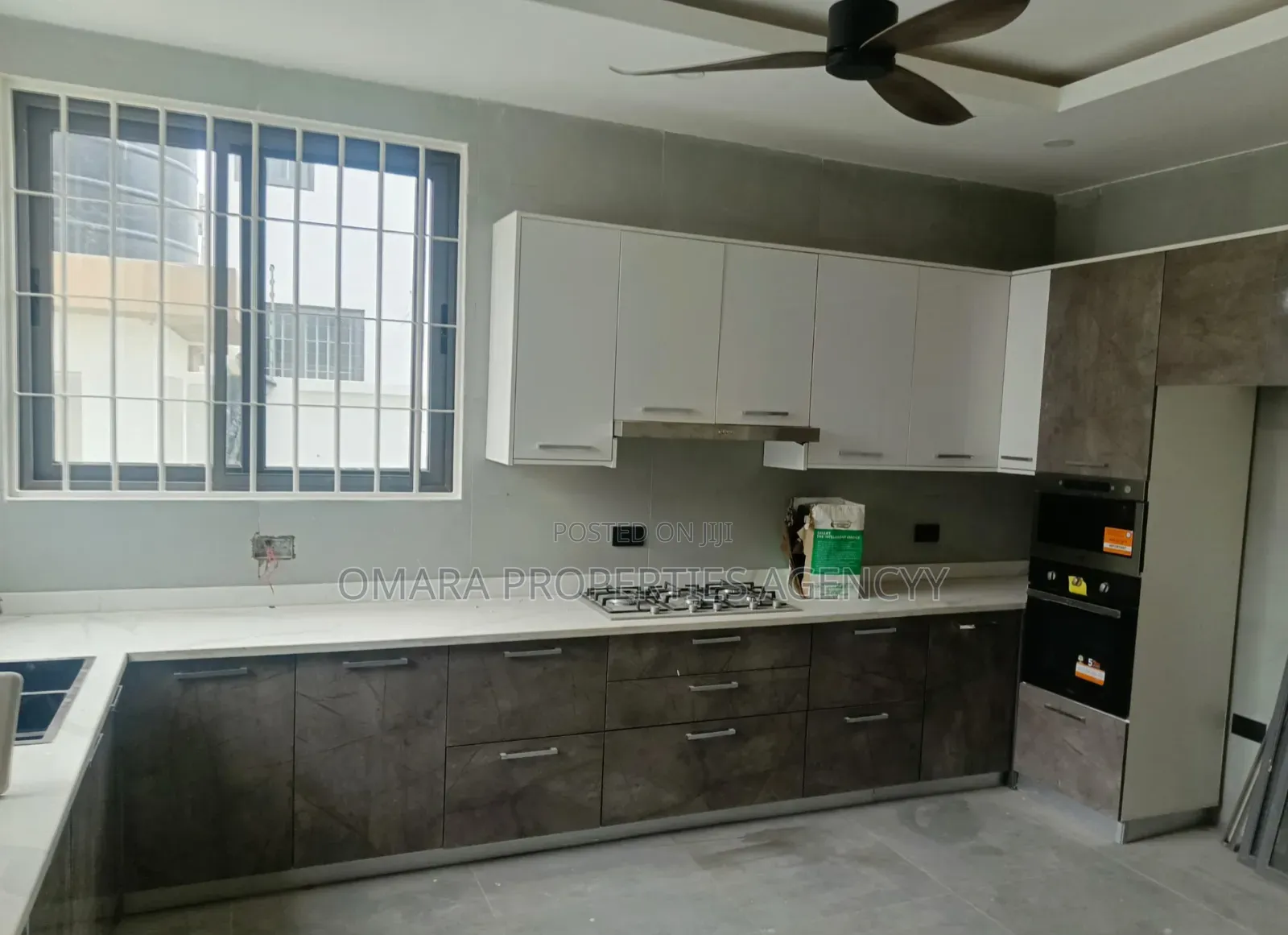 4bdrm House in East Legon Inn, Police Station for rent