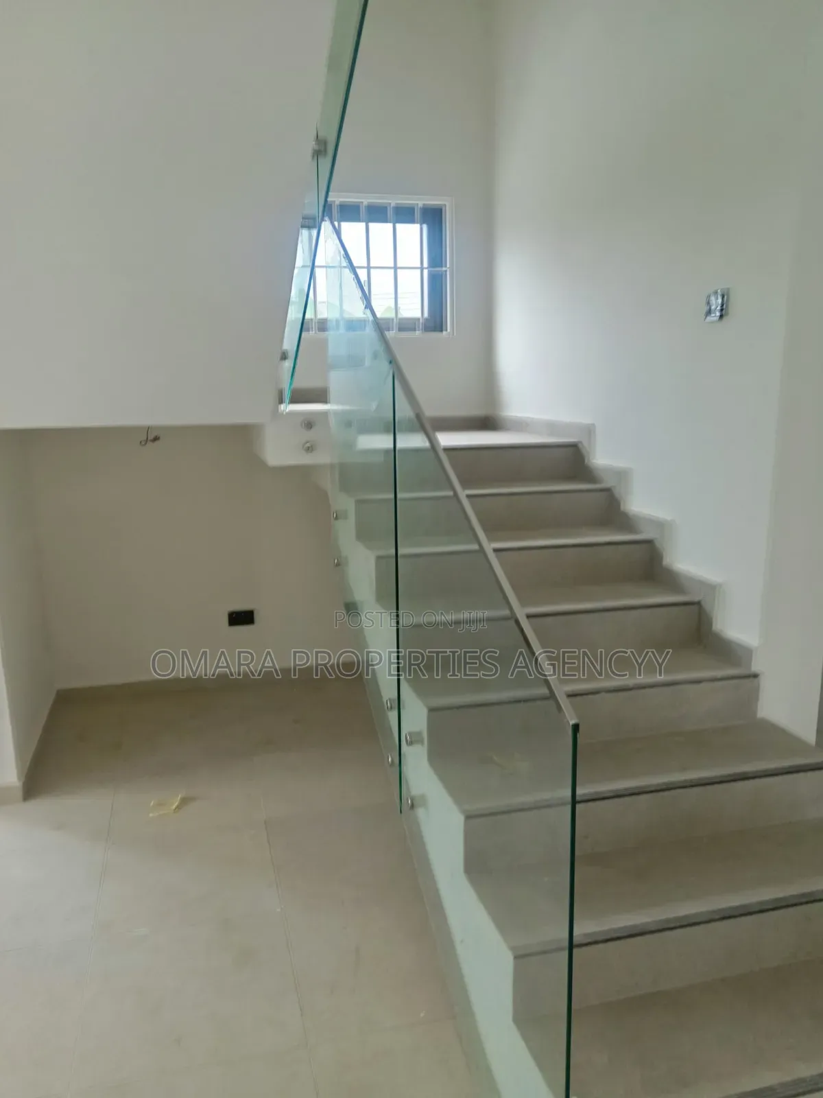 4bdrm House in East Legon Inn, Police Station for rent