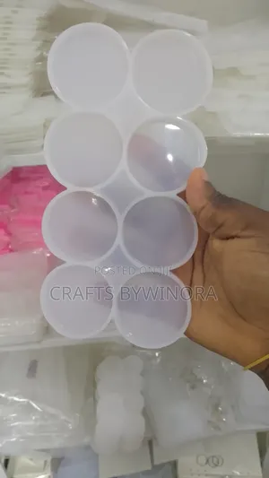 8-in-1 Epoxy Resin Silicone Keychain Mould