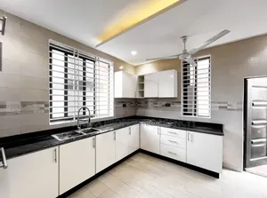 3bdrm Apartment in Dome Kwabenya, Parakuo Estate for rent