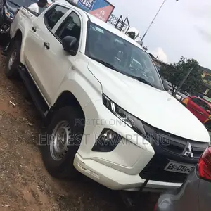 Mitsubishi L200 2023 White