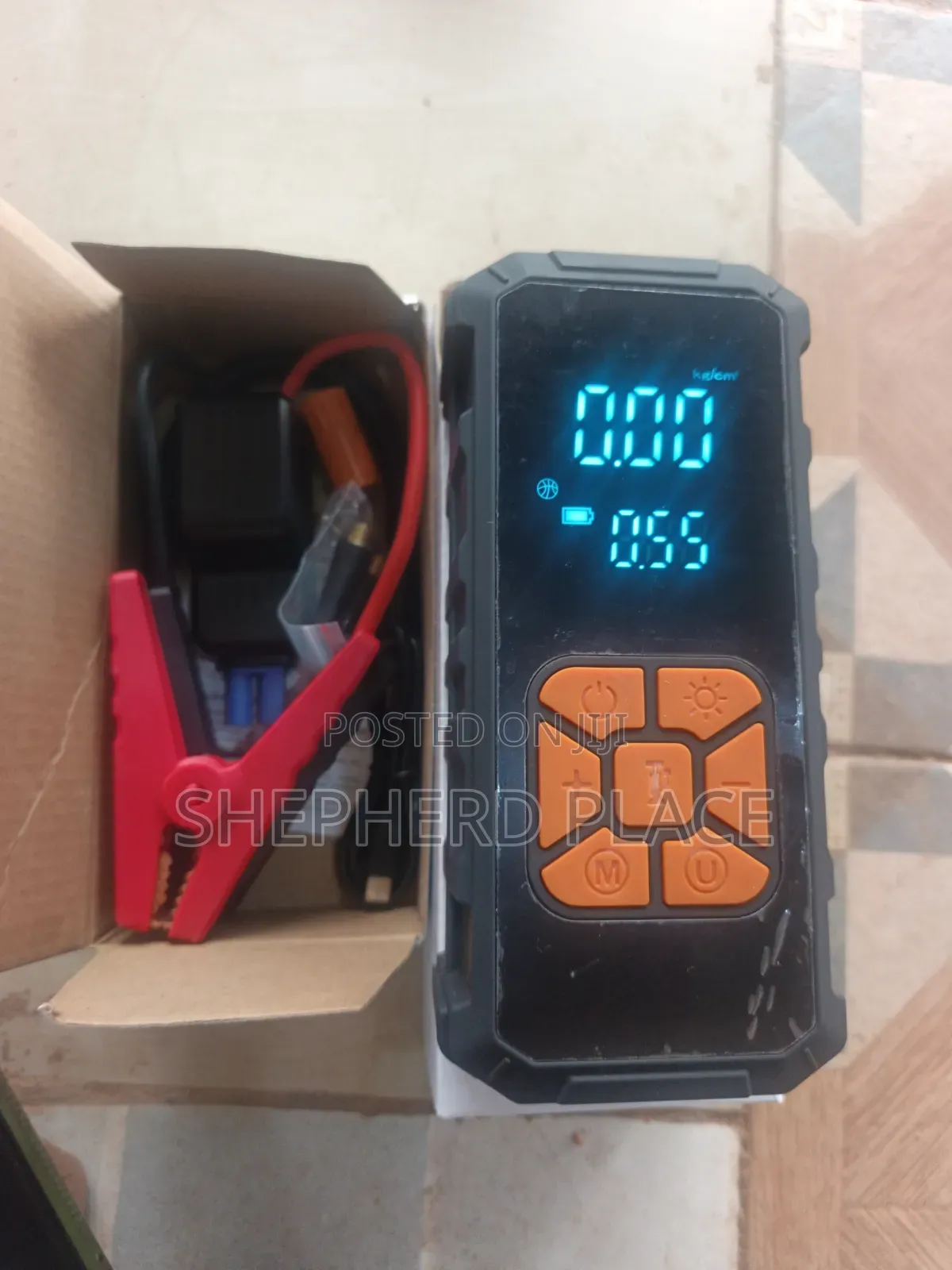 4 in 1 Car Jump Starter and Air Pump