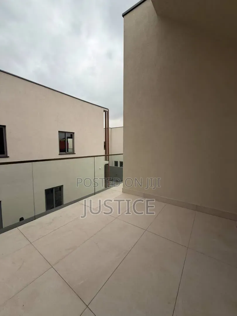 4bdrm House in East Legon Prime for rent