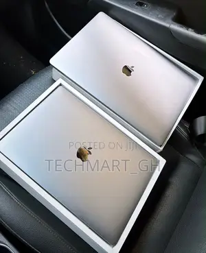 Laptop Apple MacBook Pro 2018 16GB Intel Core i7 SSD 256GB