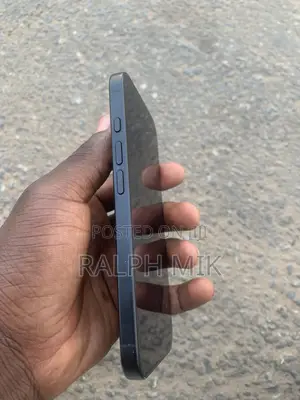 Apple iPhone 16 128 GB Black