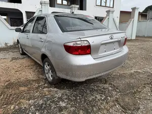 Toyota Vios 2010 Silver