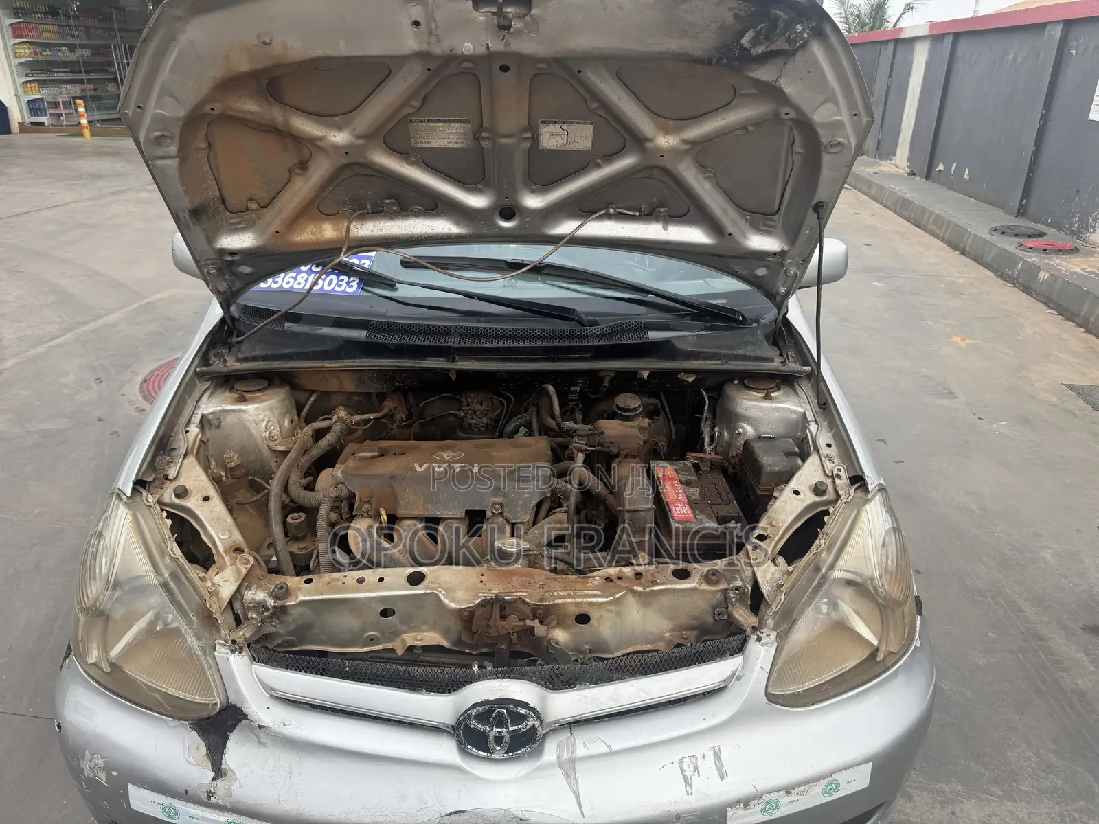Toyota Echo Sedan 2005 Silver