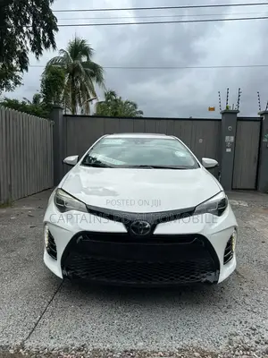 Toyota Corolla 2018 White