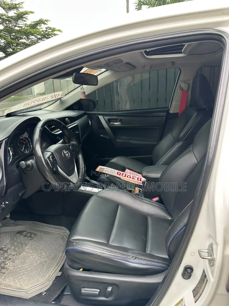 Toyota Corolla 2018 White