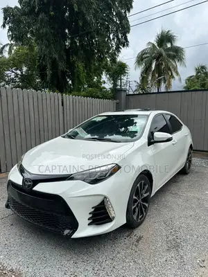 Toyota Corolla 2018 White