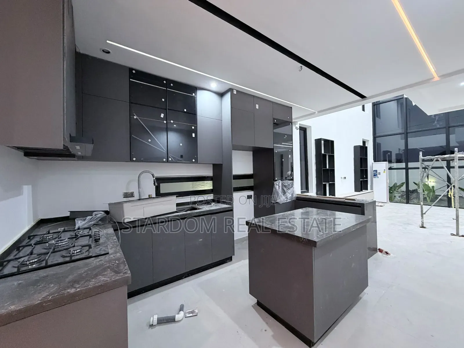 4bdrm Duplex in Nanakrom, School Junction for sale
