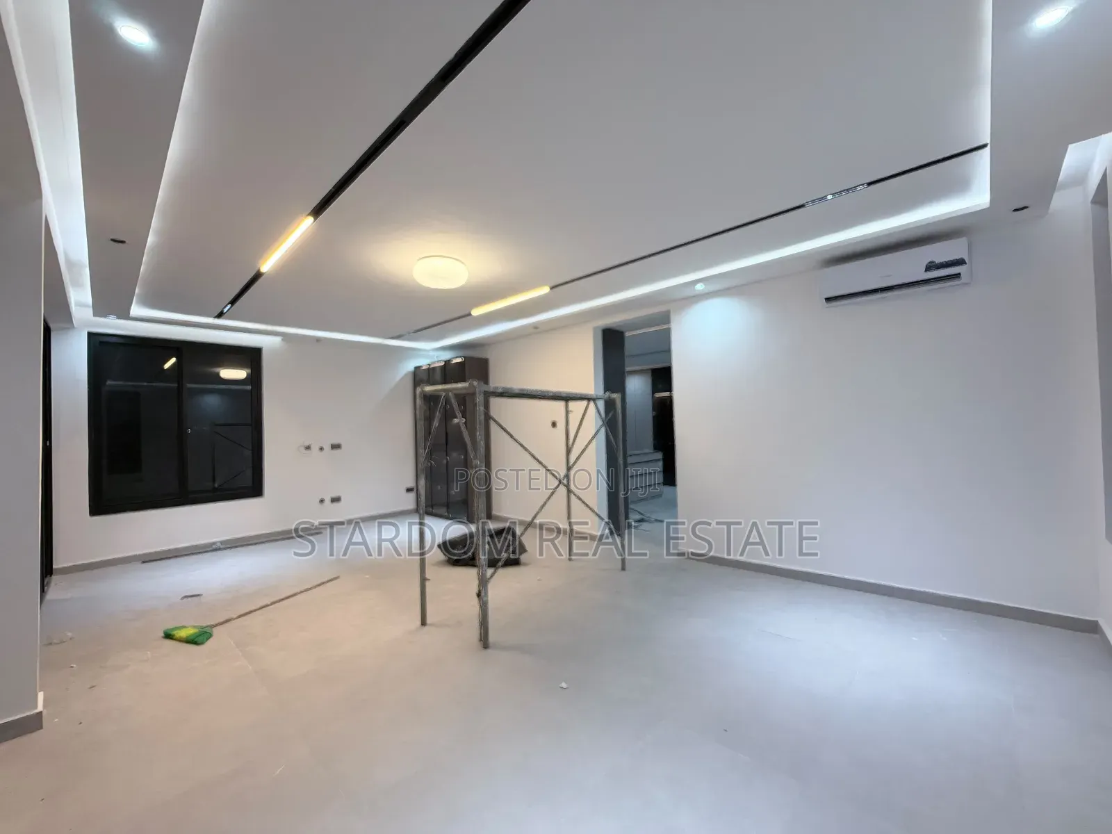 4bdrm Duplex in Nanakrom, School Junction for sale