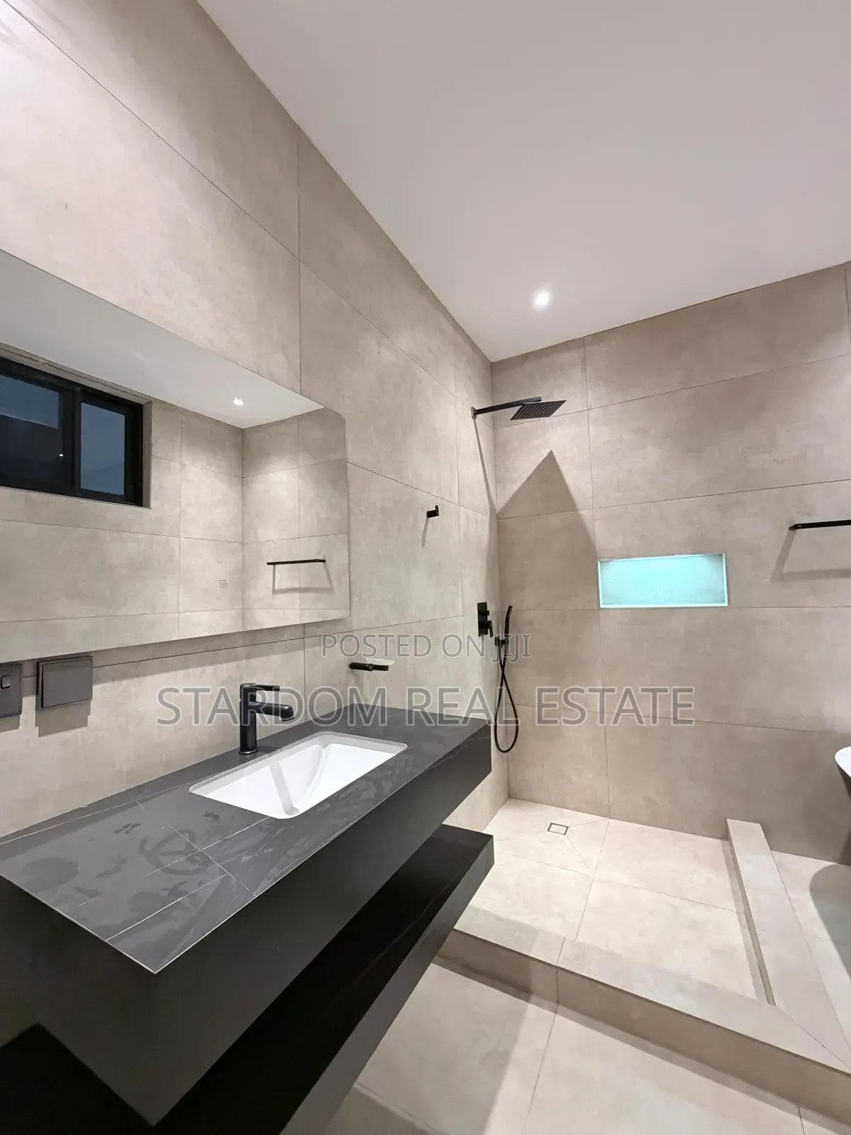 4bdrm Duplex in Nanakrom, School Junction for sale