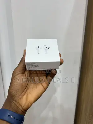 Apple AirPods 4