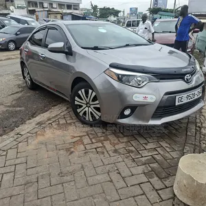 Toyota Corolla 2015 Gray