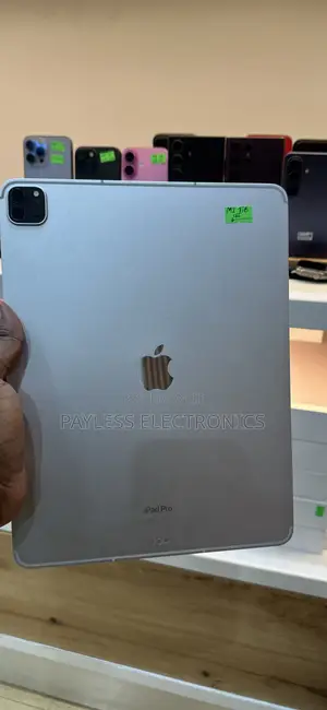 Apple iPad Pro 12.9 (2022) 1 TB Silver