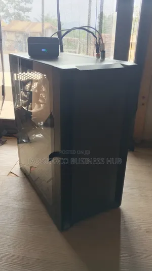 Server 20GB Intel Core i7 SSD 512GB