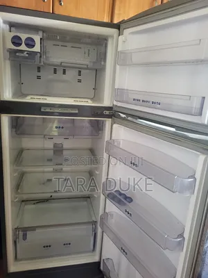 Whirlpool Stainless Steel Top-Freezer Refrigerator