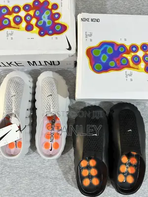 Nike Mind 001