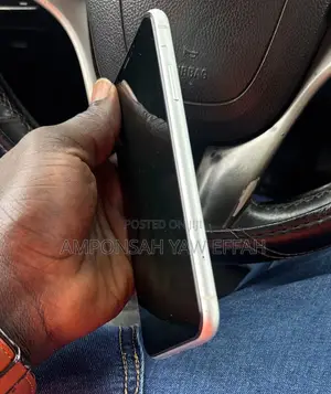 Apple iPhone XR 256 GB White