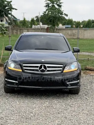 Mercedes-Benz C250 2014 Black