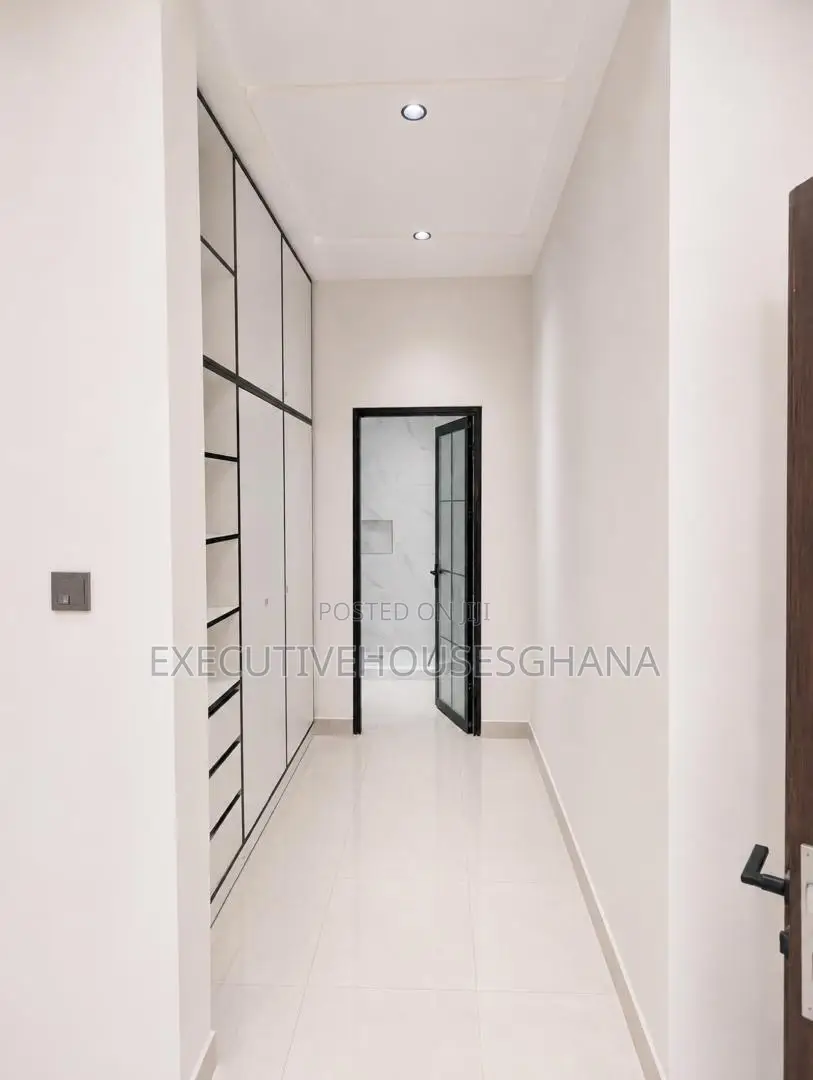 3bdrm House in Executivehousesghana, Lake Side Estate for sale