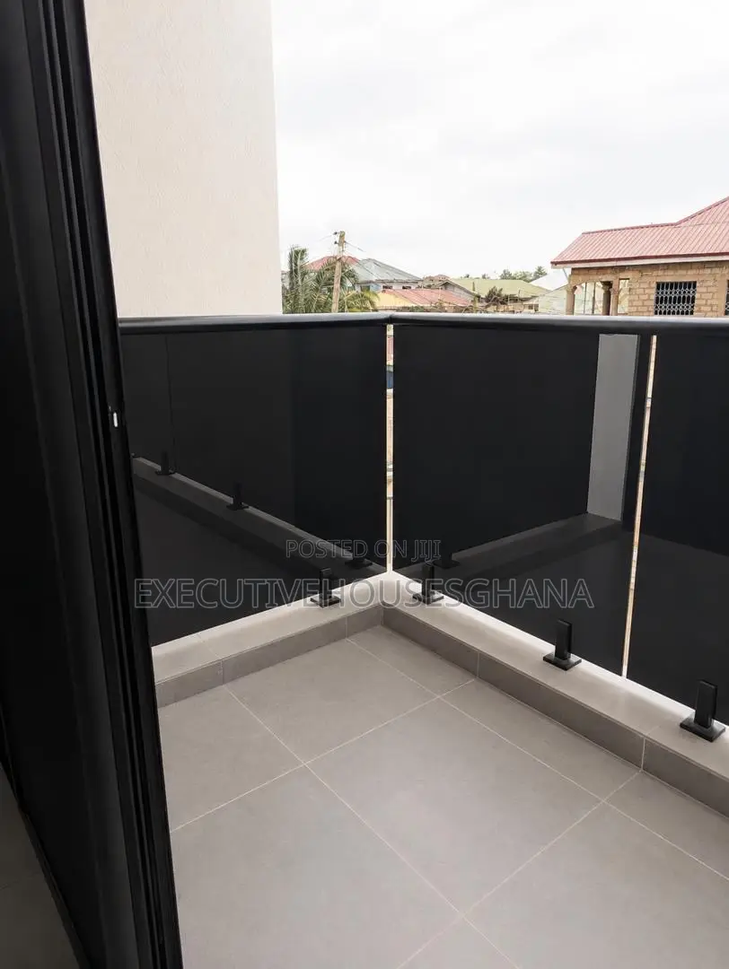 3bdrm House in Executivehousesghana, Lake Side Estate for sale