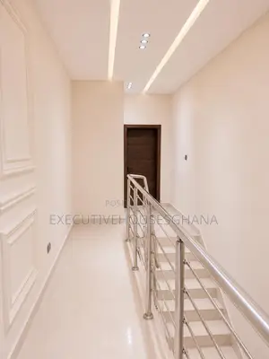 3bdrm House in Executivehousesghana, Lake Side Estate for sale