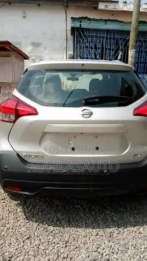 Nissan Kicks 2020 Silver