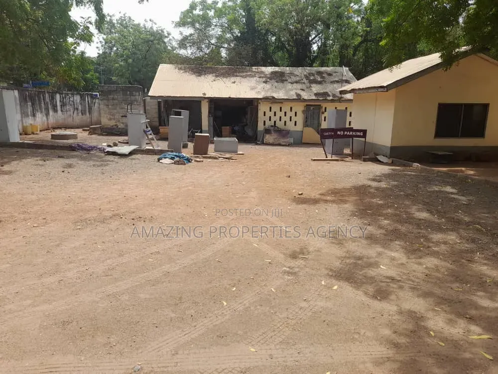 Ridge ] 0.373 Acres of Land With an Old Building On