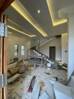 5bdrm Townhouse/Terrace in Zenith Properties, Round About for sale