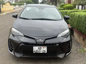 Toyota Corolla XSE (1.8L 4cyl 2A) 2019 Black