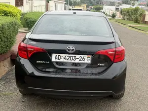 Toyota Corolla XSE (1.8L 4cyl 2A) 2019 Black