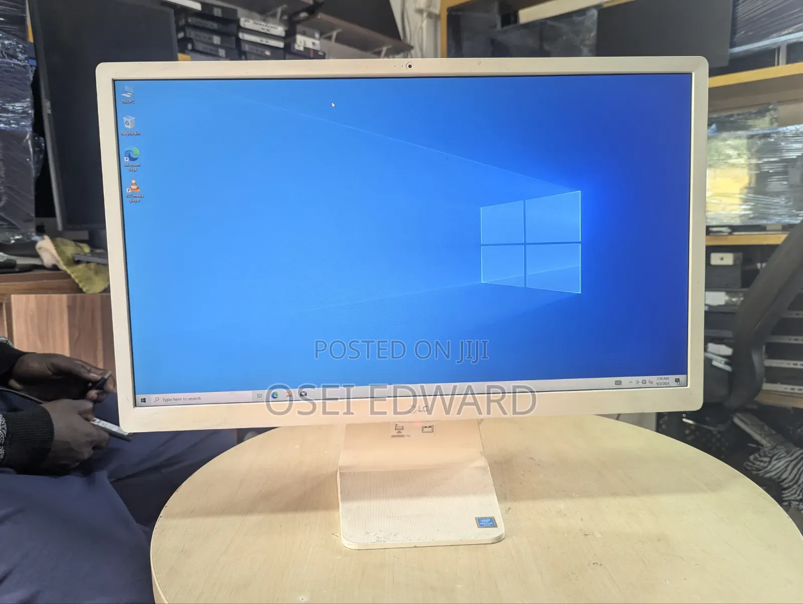 Desktop Computer 8GB Intel Pentium SSD 128GB