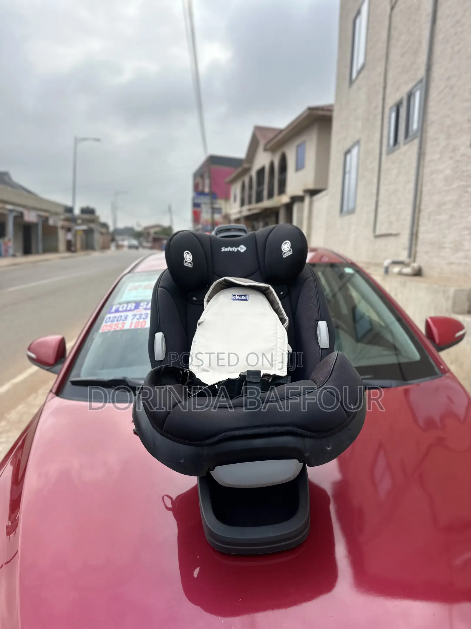 Chicco Child Car Seat – Excellent Condition