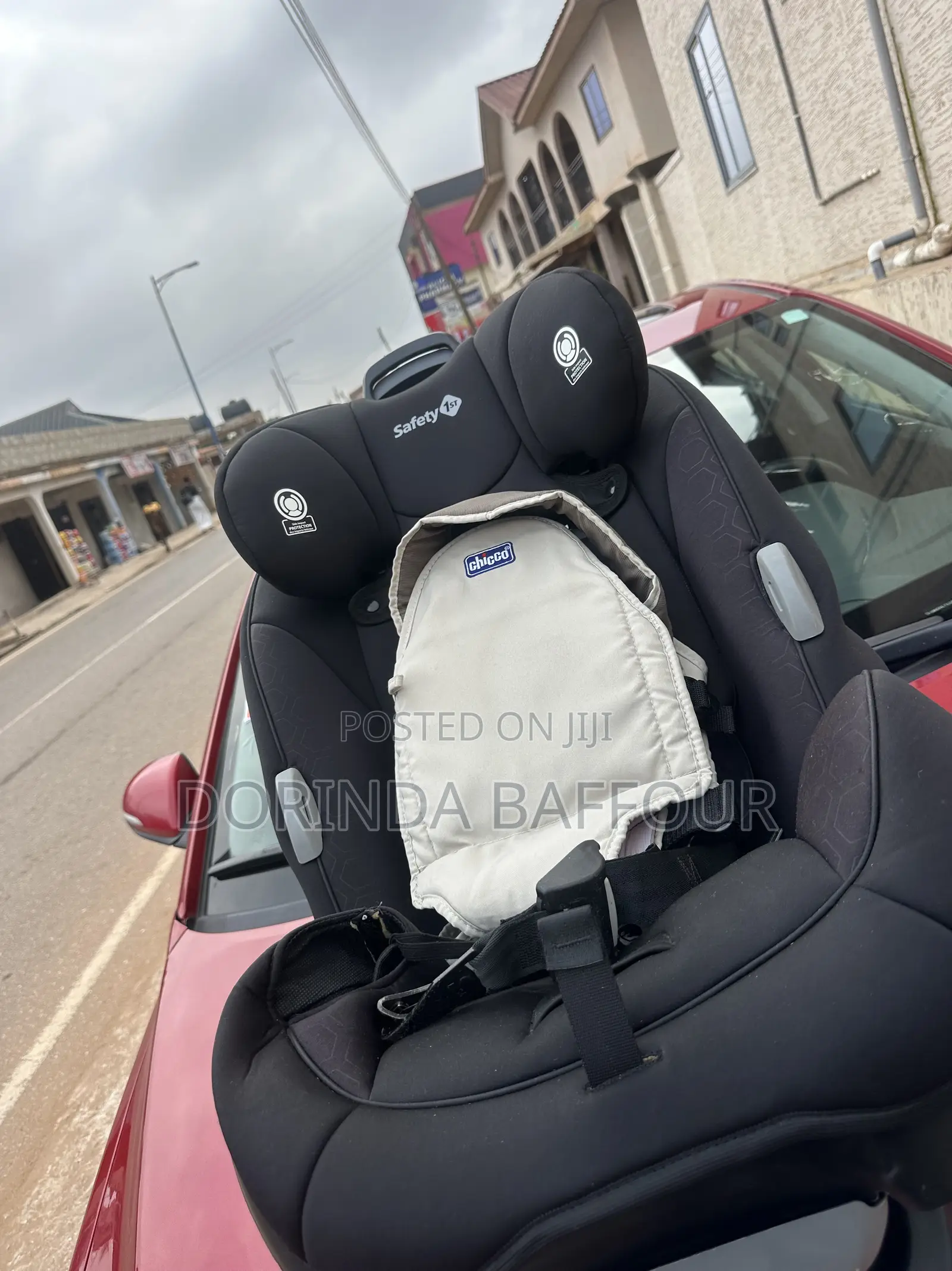 Chicco Child Car Seat – Excellent Condition