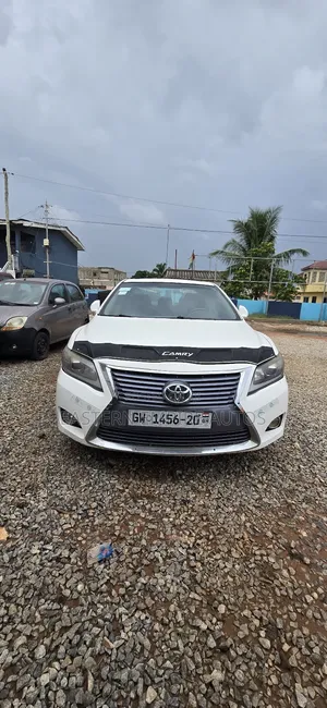 Toyota Camry LE 4dr Sedan (2.5L 4cyl 6AM) 2010 White