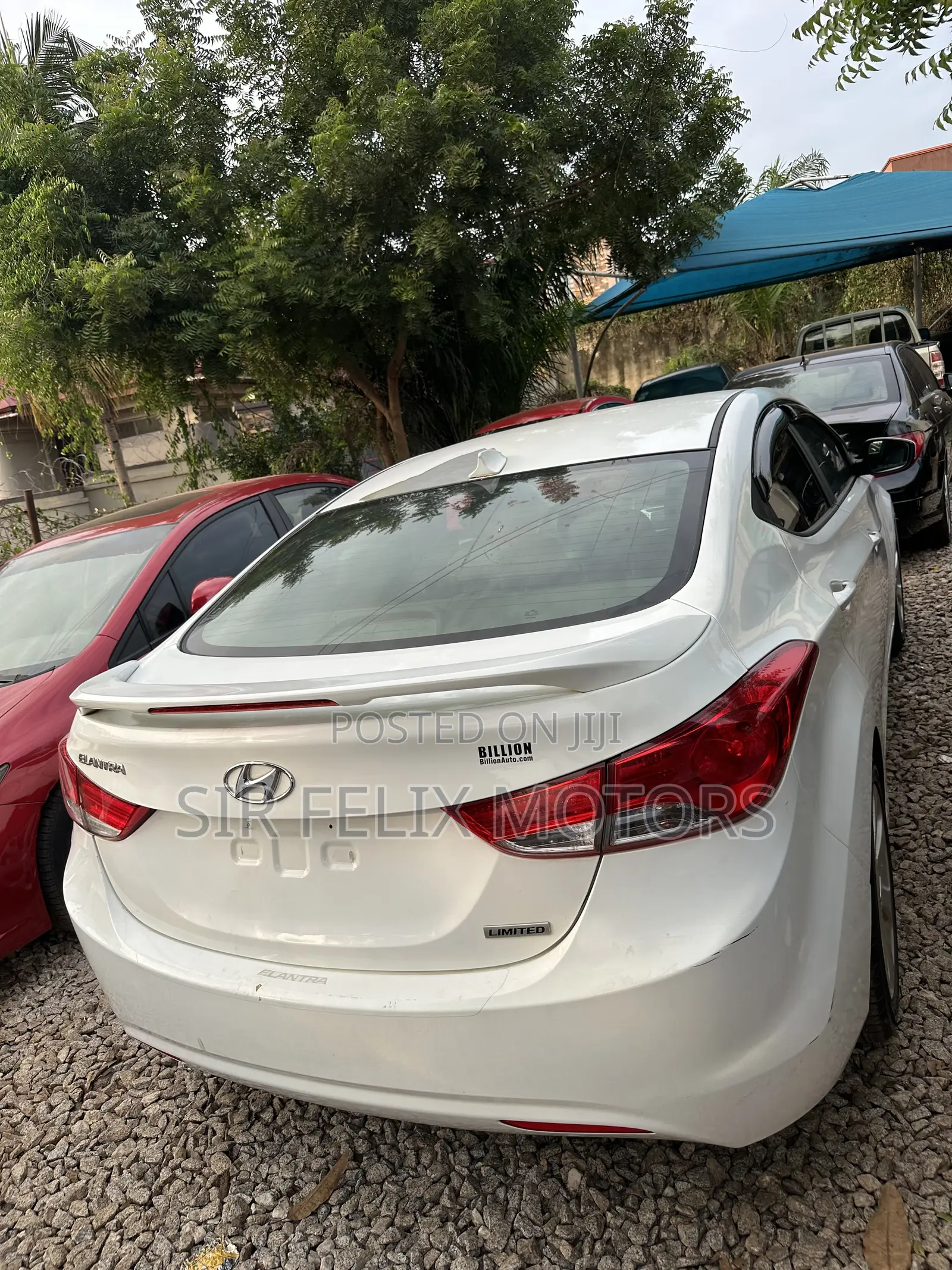 Hyundai Elantra Limited Sedan FWD (1.8L 4cyl 6A) 2013 White