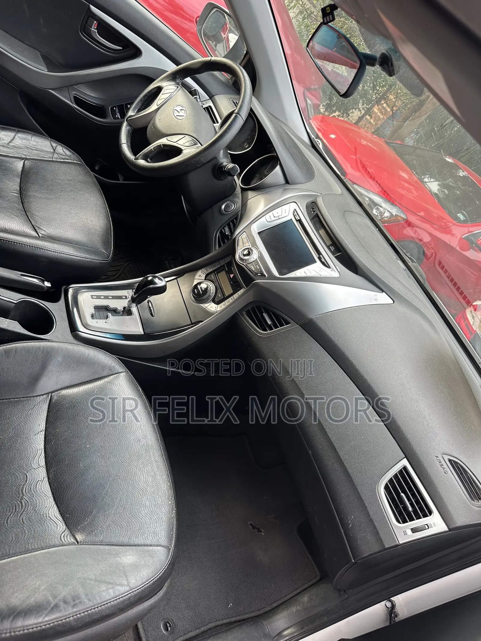Hyundai Elantra Limited Sedan FWD (1.8L 4cyl 6A) 2013 White
