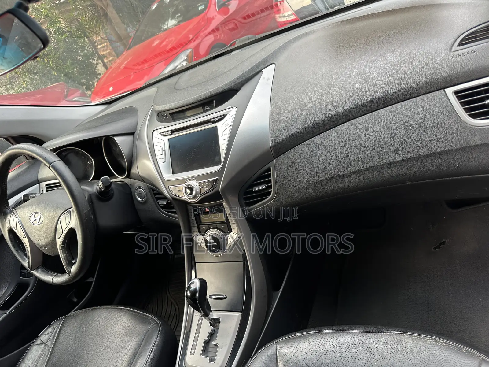 Hyundai Elantra Limited Sedan FWD (1.8L 4cyl 6A) 2013 White