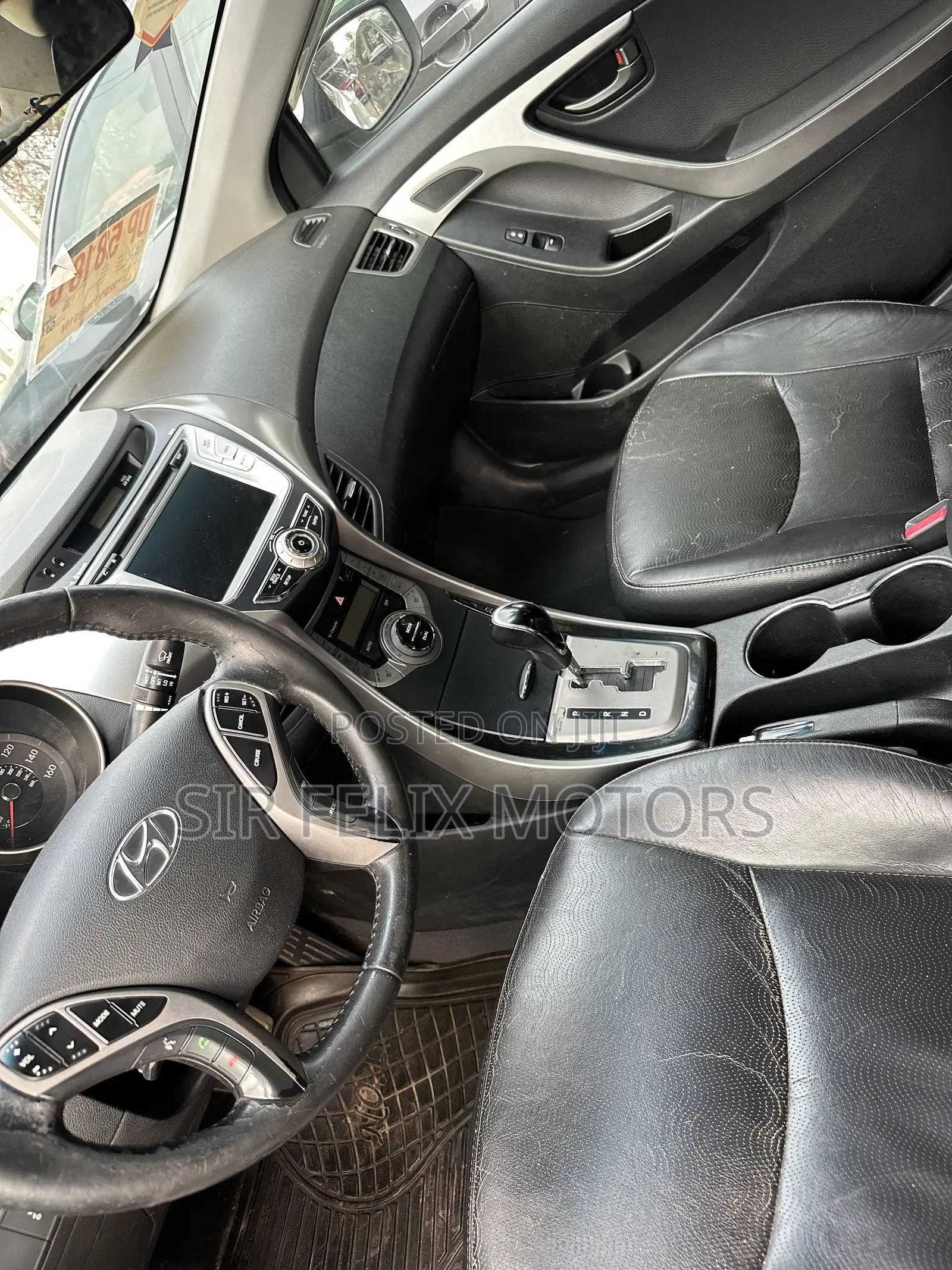 Hyundai Elantra Limited Sedan FWD (1.8L 4cyl 6A) 2013 White