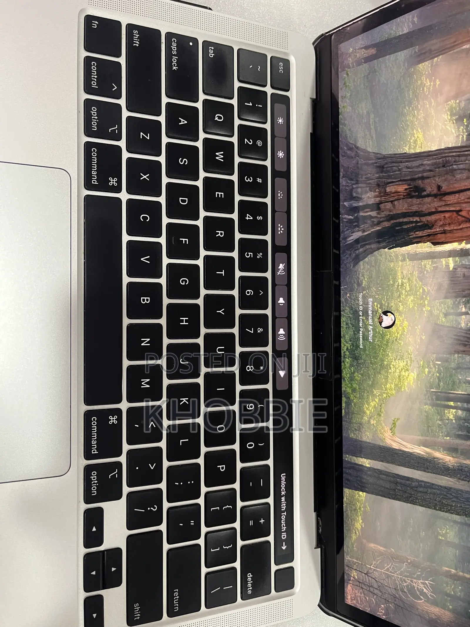 Laptop Apple MacBook Pro 2020 8GB Intel Core i5 SSD 512GB