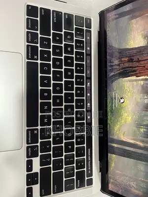 Laptop Apple MacBook Pro 2020 8GB Intel Core i5 SSD 512GB