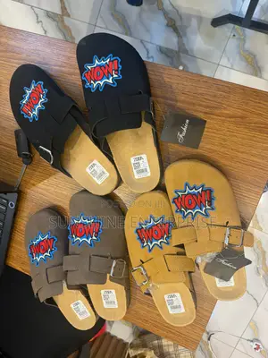 Momi Slippers